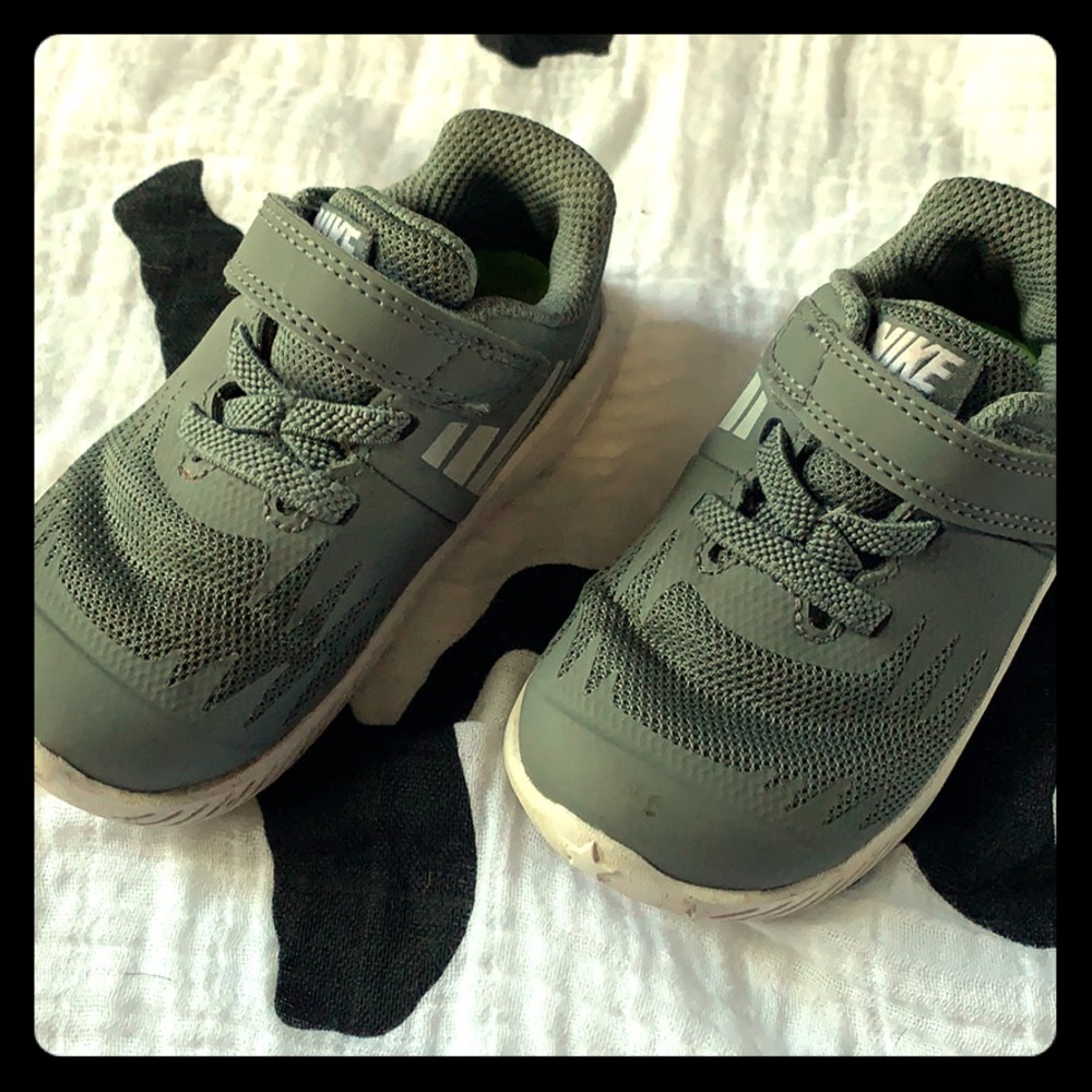 Gray Nike’s